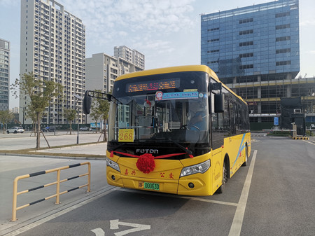 毗鄰公交268路_副本.jpg 毗鄰公交268路_副本.jpg